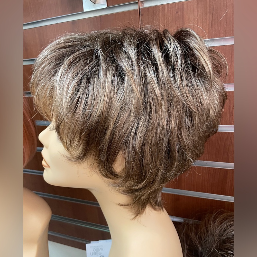 Ellen Wille “Vanity” in Rooted Bernstein